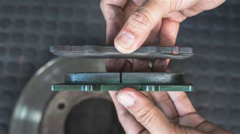 minimum brake pad thickness